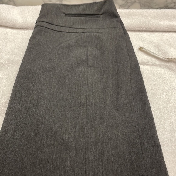 Express skirt size 10 gently used gray - Picture 11 of 11